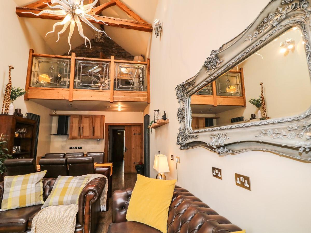 The Upper Room Ballymena Esterno foto
